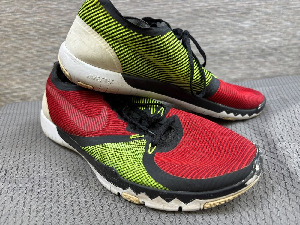 Nike Free Trainer 3.0 V4 Mens Size 10 Red Green Walking Running Shoes Sneakers